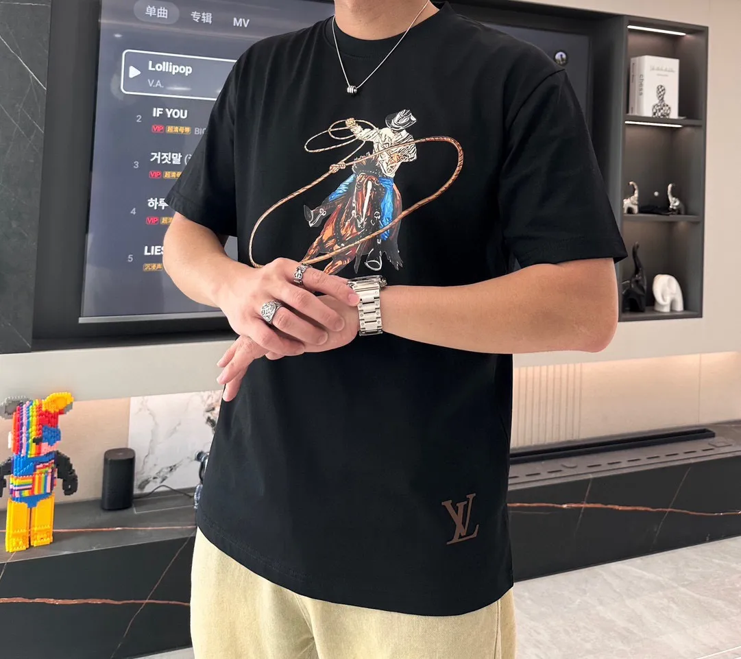 Louis Vuitton/